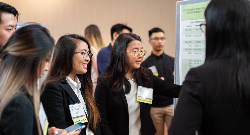 students present at Research Day